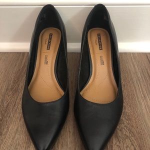 Clarks Collection Pumps, Black, Size 8, EUC